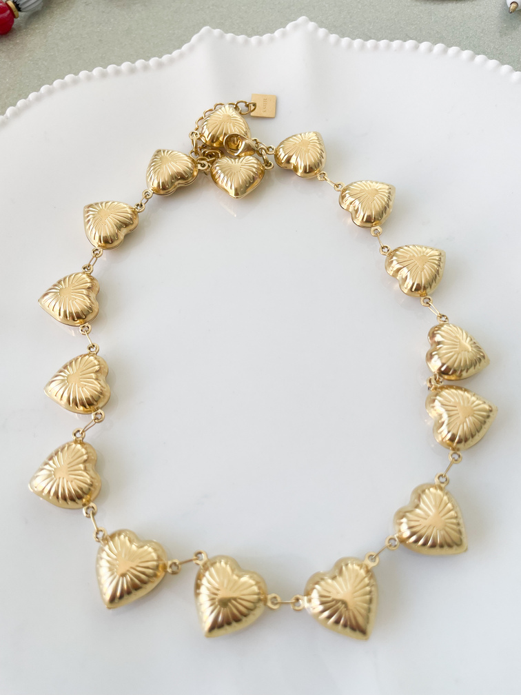 Collier coeurs gravés doré