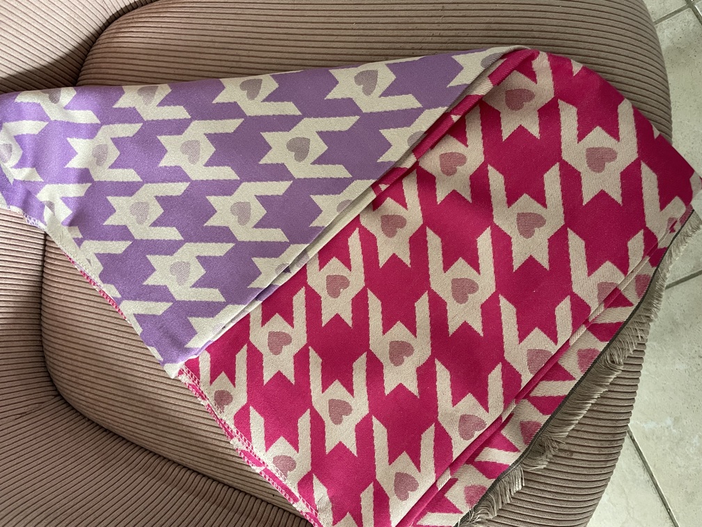 Foulard étole coeurs violet rose