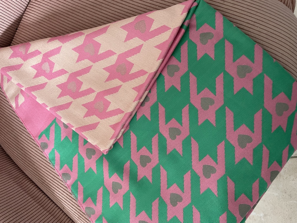 Foulard étole coeurs vert rose