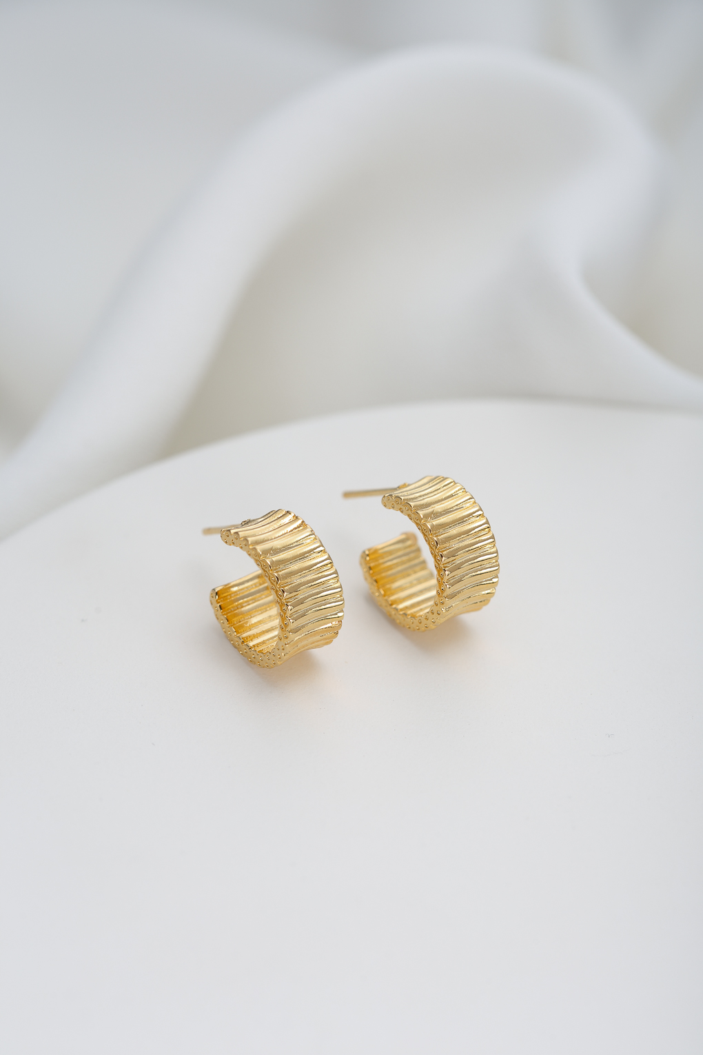 boucles Lisa doré de Shlomit