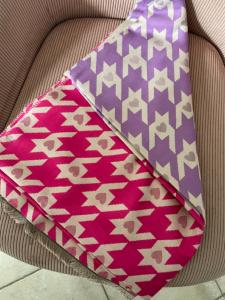 Foulard étole coeurs violet rose